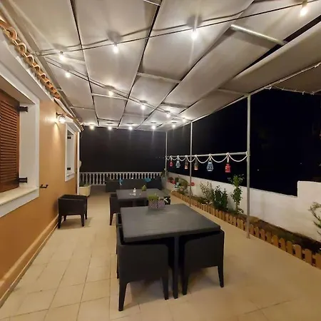 Villa Lazaratos - Breathtaking Bay & Mountain View